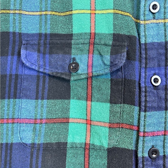 Men’s American Eagle Plaid Flannel Button Front Shirt / Medium - Picture 4 of 8